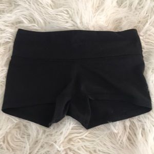 Lululemon black booty shorts